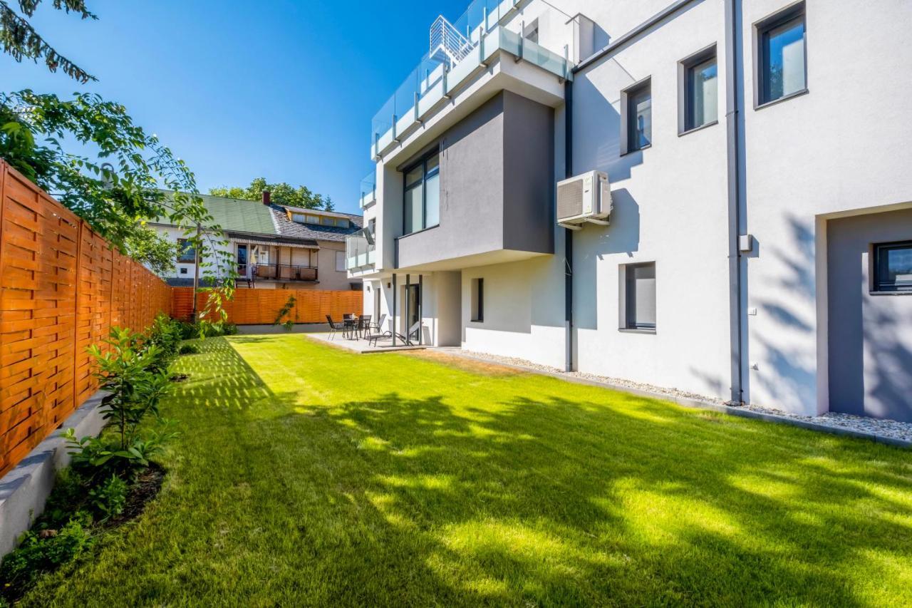 Myflat Villa Nuvola Сиофок Екстериор снимка